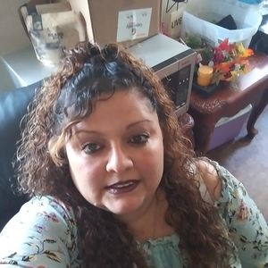 Meet your Posher, Ramona